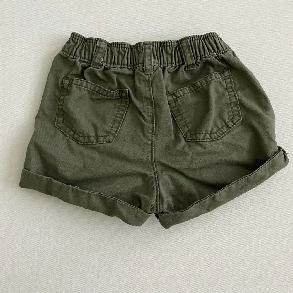 Carter’s Toddler Girl Short Size 12 Months